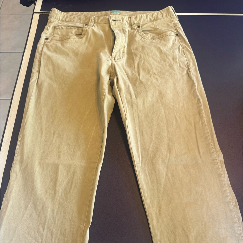 Tommy Bahama Men's Khaki Chinos
